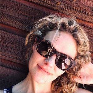 Meet your Posher, Michele